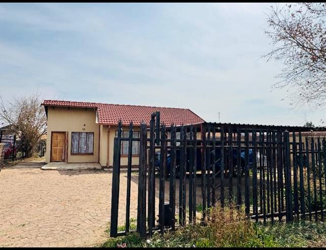 5 BEDROOM HOUSE FOR SALE IN SHALIMAR RIDGE